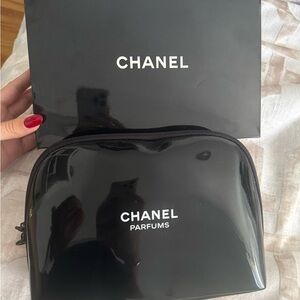 Chanel Black Parfums Pouch
